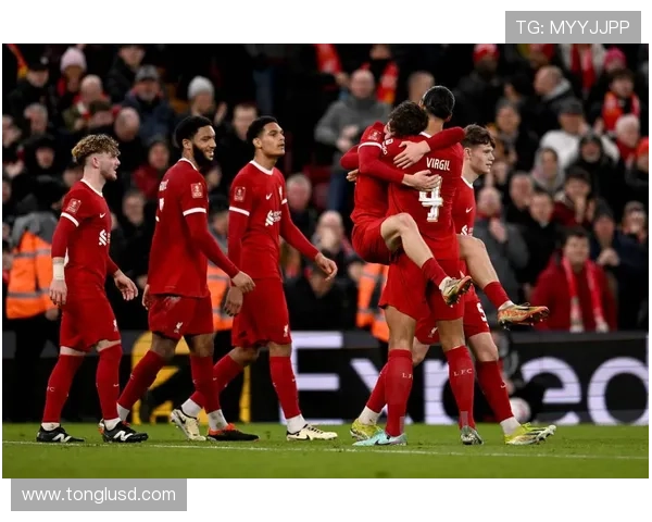 利物浦中场转型难题：从跑动覆盖到组织控制的阶段性挑战