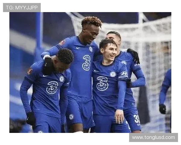 切尔西高位压迫反噬,防线频频被打穿,防守稳定性面临考验 切尔西高位压迫反噬,防线频频被打穿,防守稳定性面临考验