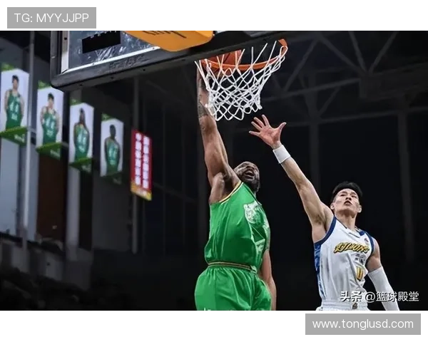 扎伊恩破坏内线挡拆连环造成错位提升球队篮下效率