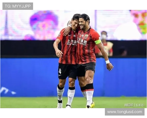 班恩无球跑动拉开空间，三分效率领跑后卫